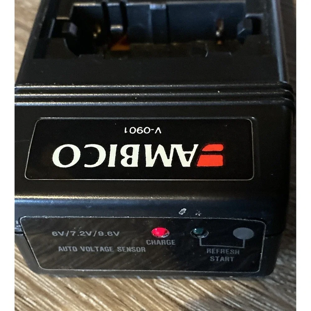 AMBICO V-0901 Lithium Ion Universal Li-ion Camcorder Battery Charger - No Plug